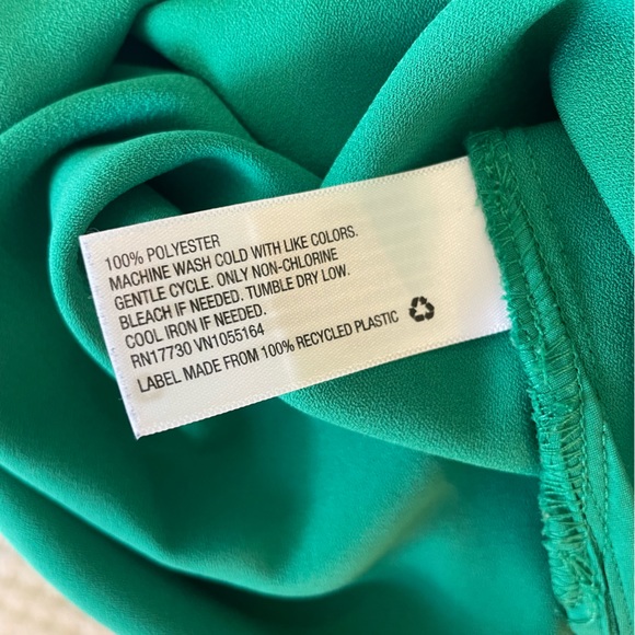 A New Day V Neck Dress in green - Picture 7 of 7